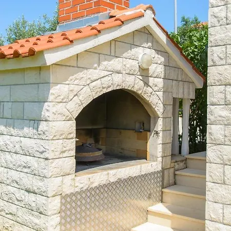 Apartment In Okrug Gornji 6169 Trogir