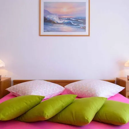 Apartment In Okrug Gornji 6169 شقة تروغير